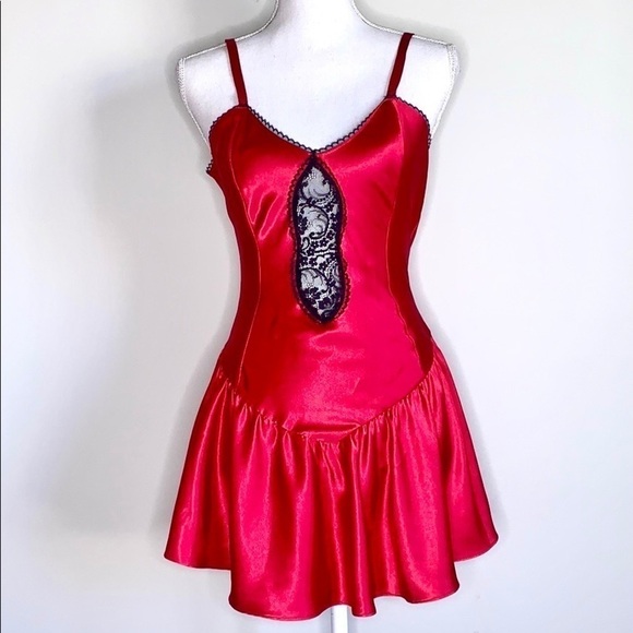Vintage Goth Victoria’s Secret Satin Slip - Picture 1 of 5